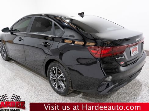 Used 2024 Kia Forte LXS image 3