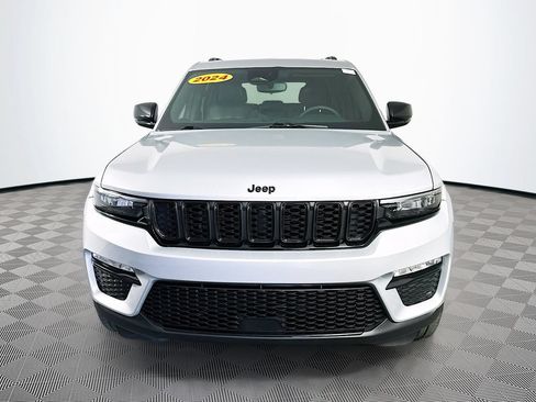Certified 2024 Jeep Grand Cherokee Limited w/ Black Appearance Package AWD/4WD image 4
