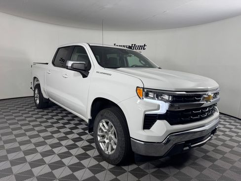 Used 2023 Chevrolet Silverado 1500 LT AWD/4WD image 6