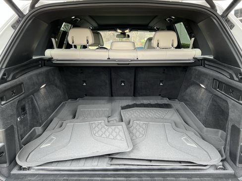 Used 2022 BMW X5 xDrive40i w/ M Sport Package image 34