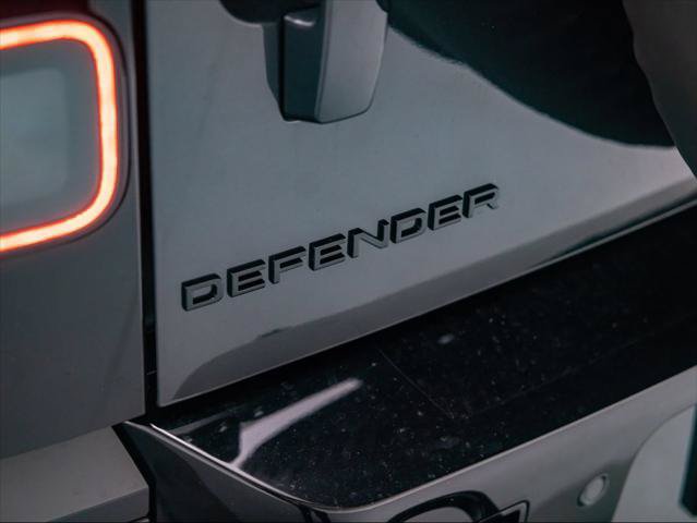 New 2026 Land Rover Defender 110 X-Dynamic SE AWD/4WD image 33