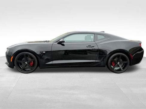 Used 2016 Chevrolet Camaro LT image 4