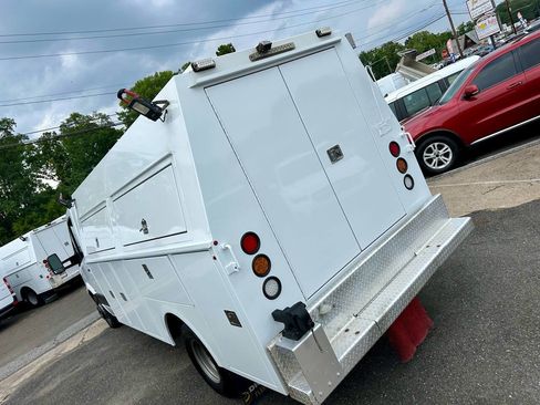 Used 2016 Mercedes-Benz Sprinter 3500 w/ Suspension Package II image 5