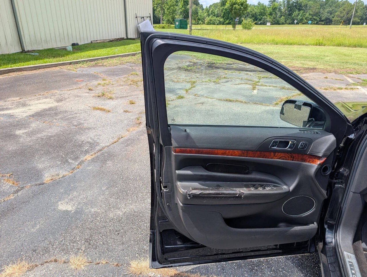 Used 2019 Lincoln MKT AWD image 20