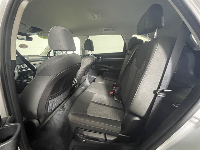 Used 2022 Kia Sorento LX AWD/4WD image 10