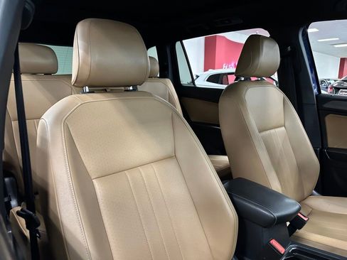 Used 2022 Volkswagen Tiguan SE FWD image 30