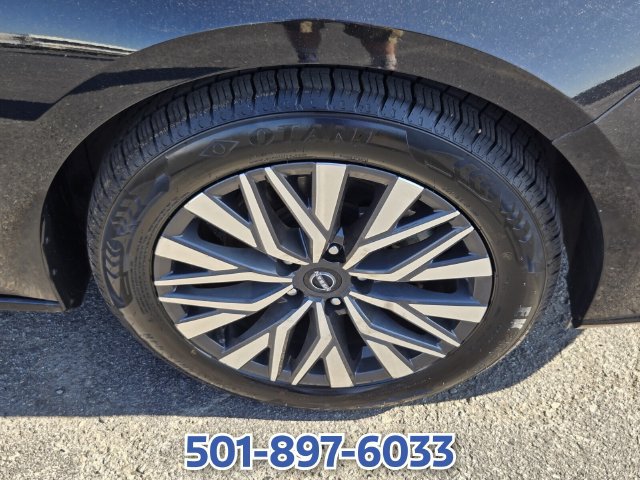 Used 2024 Nissan Altima 2.5 SV FWD image 19