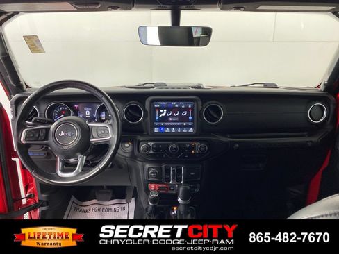 Used 2023 Jeep Wrangler Unlimited Rubicon 4xe w/ Cold Weather Group AWD/4WD image 28