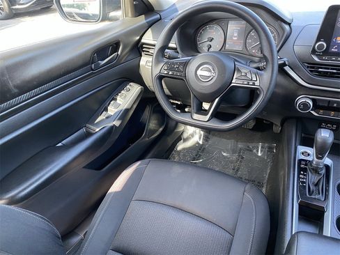 Certified 2025 Nissan Altima 2.5 S image 14