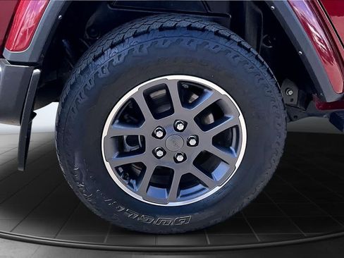 Used 2021 Jeep Wrangler Unlimited Sport AWD/4WD image 35