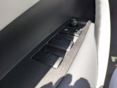 Used 2025 Toyota Corolla SE FWD image 22