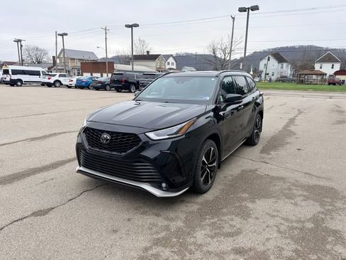 Used 2022 Toyota Highlander XSE image 5