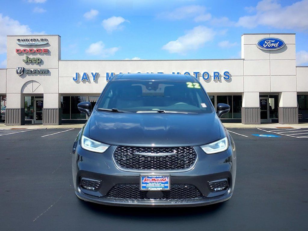 Used 2022 Chrysler Pacifica Touring-L w/ S Appearance Package FWD image 8