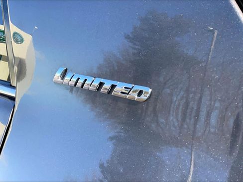 Used 2014 Toyota 4Runner Limited image 10