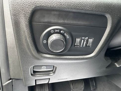 Used 2023 Jeep Grand Cherokee L Laredo AWD/4WD image 15