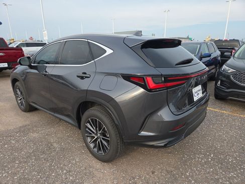 Used 2023 Lexus NX 250 FWD image 6