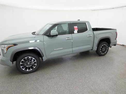 New 2026 Toyota Tundra Limited AWD/4WD image 18