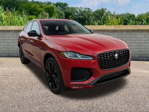 New 2026 Jaguar F-PACE R-Dynamic S image 3