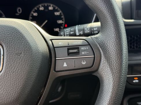 Used 2025 Honda CR-V EX image 17