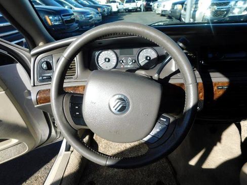 Used 2010 Mercury Grand Marquis LS image 18