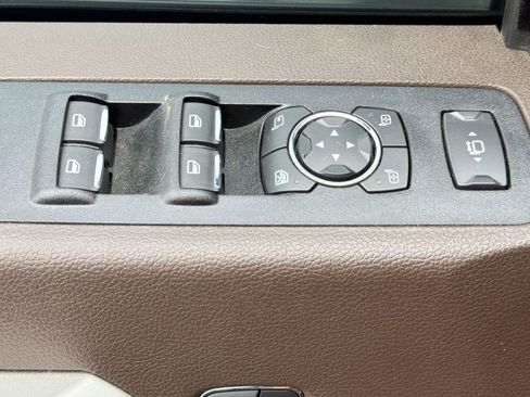 Used 2022 Ford F250 King Ranch w/ Tremor Off-Road Package image 12