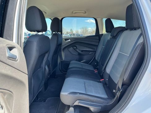 Used 2015 Ford Escape SE image 16