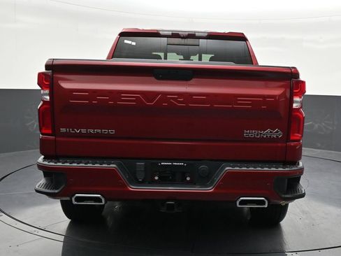Used 2020 Chevrolet Silverado 1500 High Country w/ Technology Package AWD/4WD image 4