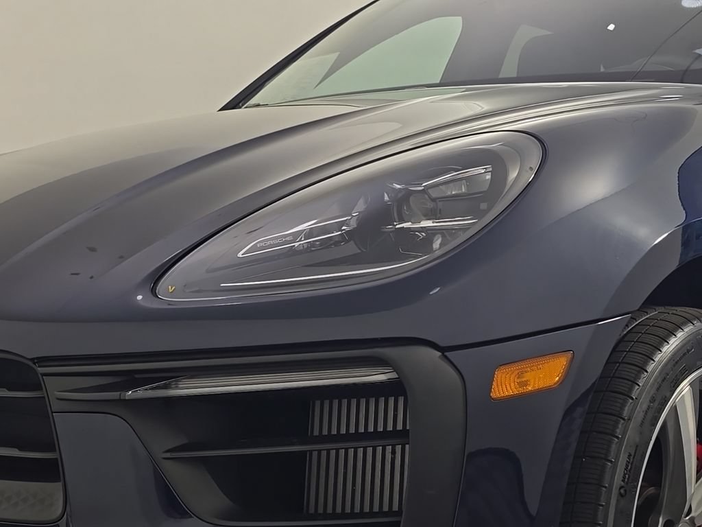 Certified 2023 Porsche Macan S AWD/4WD image 12