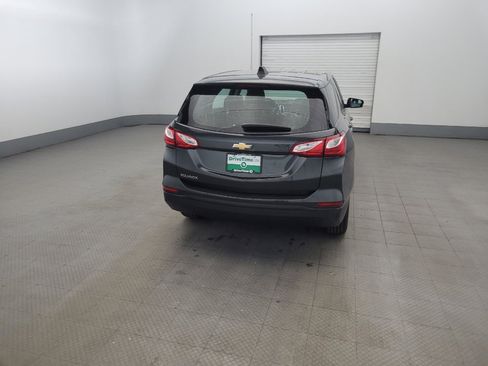 Used 2019 Chevrolet Equinox LS FWD image 7
