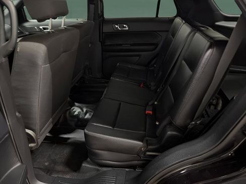 Used 2019 Ford Explorer 4WD Police Interceptor image 12