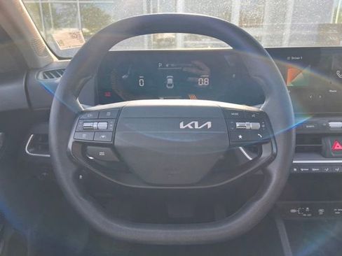 Used 2025 Kia K4 FWD image 13