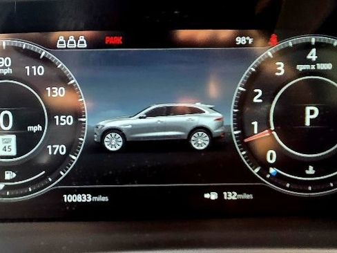 Used 2020 Jaguar F-PACE S image 7