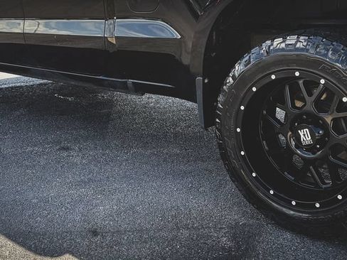 Used 2020 Chevrolet Silverado 1500 LT w/ Texas Edition AWD/4WD image 8