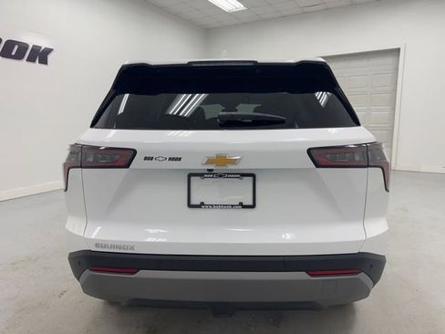 New 2026 Chevrolet Equinox LT FWD image 6