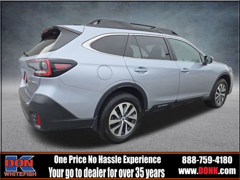 Used 2020 Subaru Outback Premium image 8