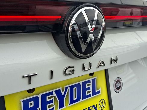 Used 2026 Volkswagen Tiguan SE FWD image 30