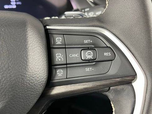 New 2026 Jeep Grand Cherokee L Limited image 17