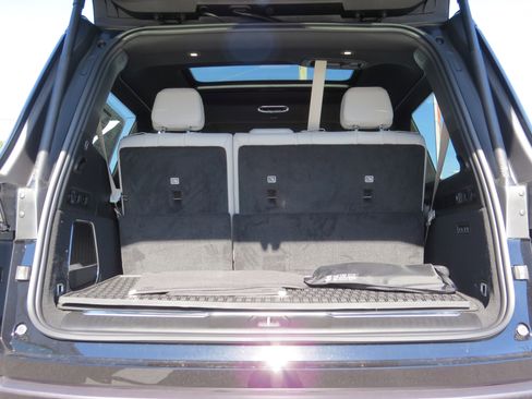 New 2026 Jeep Grand Wagoneer Summit w/ Rear Seat Video Group I image 14