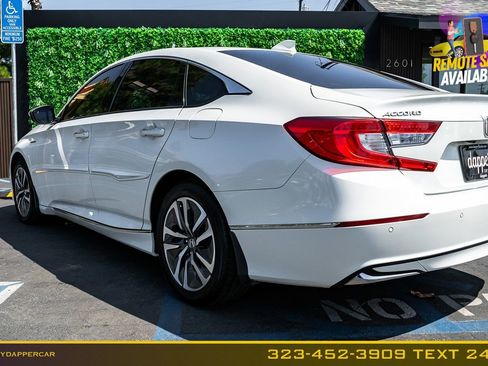 Used 2018 Honda Accord Touring image 9