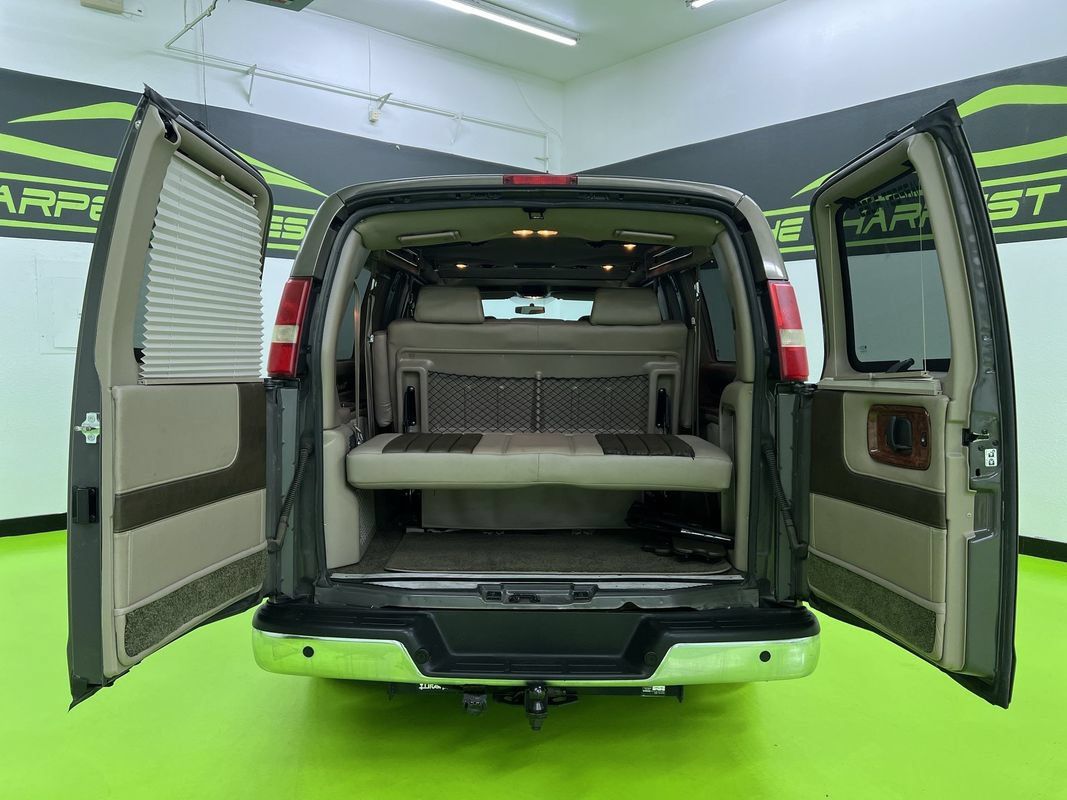 Used 2014 GMC Savana 1500 RWD image 9