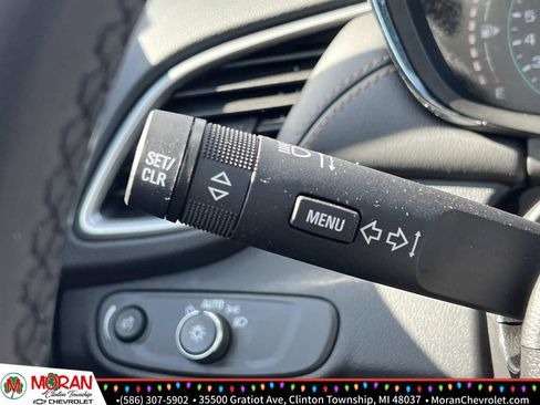 Certified 2022 Chevrolet Trax LT w/ Driver Confidence Package image 26