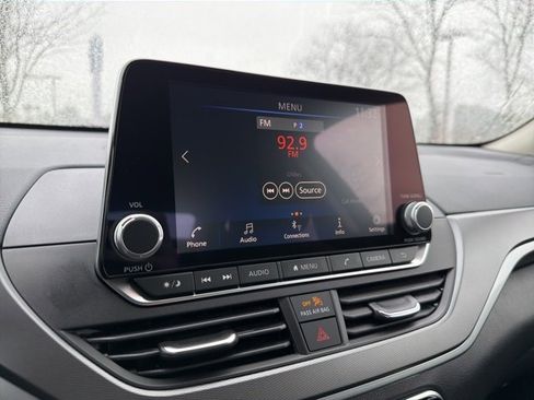 Used 2025 Nissan Altima 2.5 SR image 15