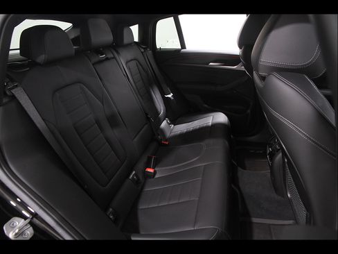 Certified 2023 BMW X4 xDrive30i w/ M Sport Package AWD/4WD image 19
