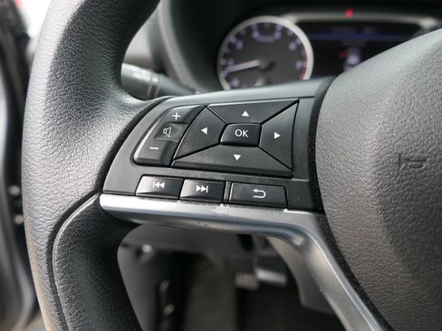 Used 2024 Nissan Sentra SV FWD image 14