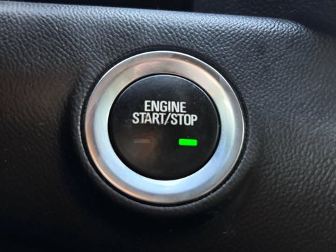 Used 2018 GMC Terrain Denali w/ Advanced Safety Package AWD/4WD image 26