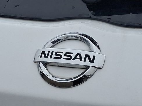 Used 2019 Nissan Kicks S image 30