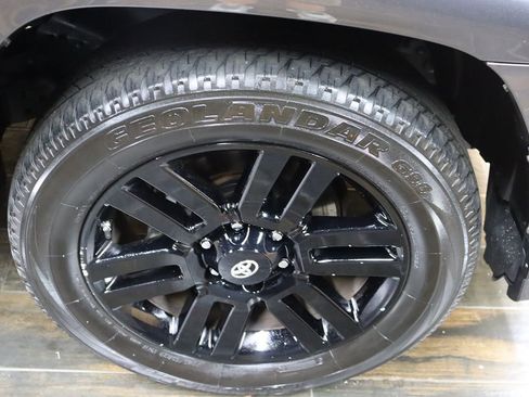 Used 2019 Toyota 4Runner Limited AWD/4WD image 25