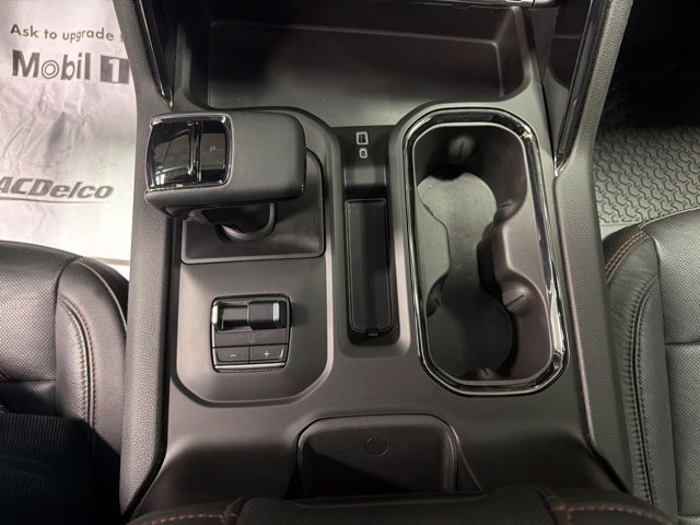 Used 2023 GMC Sierra 1500 AT4 w/ AT4 Preferred Package AWD/4WD image 23