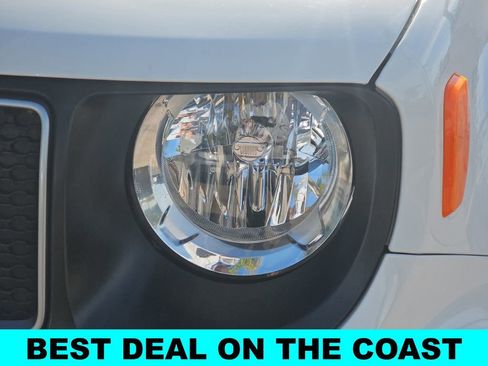 Used 2022 Jeep Renegade Sport image 32