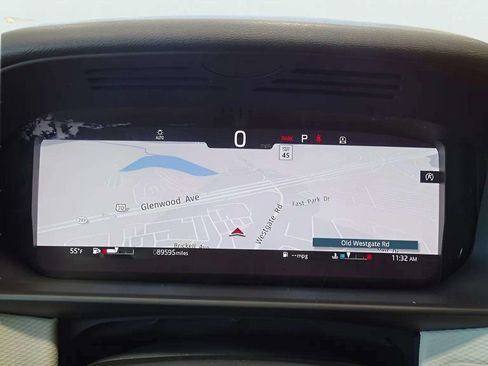 Used 2022 Land Rover Discovery HSE R-Dynamic image 34